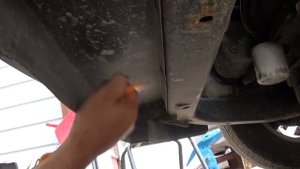 CHEVROLET EQUINOX FRONT BUMPER COVER REMOVAL AND REPLACEMENT 2005 2006 2007 2008 2009