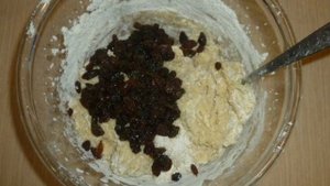 Полено с изюмом