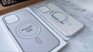 Прозрачный чехол для iPhone с поддержкой MagSafe
