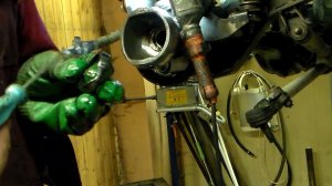 NISSAN SAFARI, замена переднего сальника моста.