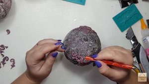 Декор Новогодних шаров с полимерной глиной.