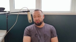 Стоматолог пациентам.