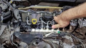Mazda CX-5 2.2-D SKYACTIV-D замена прокладок, шайб под форсунками.