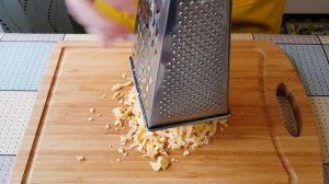 Заливной ПИРОГ с СОСИСКАМИ и СЫРОМ. Лучшее ТЕСТО для ЗАЛИВНЫХ пирогов | kitchenice