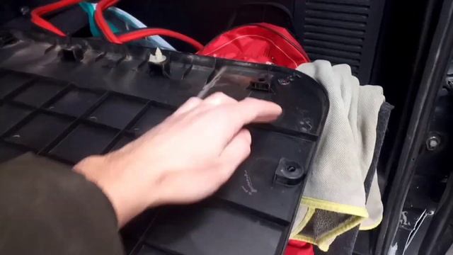 065. Снять обивку задней двери УАЗ Патриот. смотреть онлайн