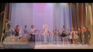 Балерина. Адель впервые на сцене как балерина (6 лет).Не отступай от своей мечты.