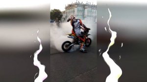 ? Бернаут в центре Санкт-Петербурга на ПИТБАЙКЕ?