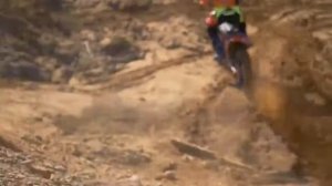 Деревенское эндуро в мотоботах Alpinestars