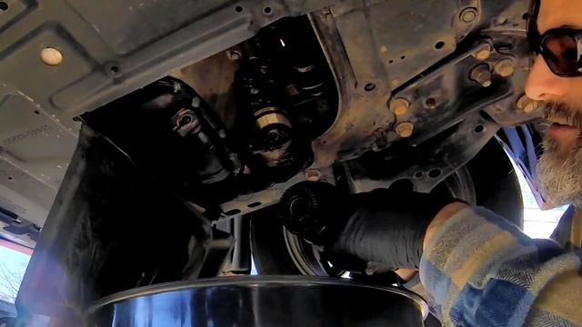 DIY Oil Change 3rd Gen Toyota Prius V 2012 - ALL Steps, Tools & Maintenance Light Reset смотреть онлайн