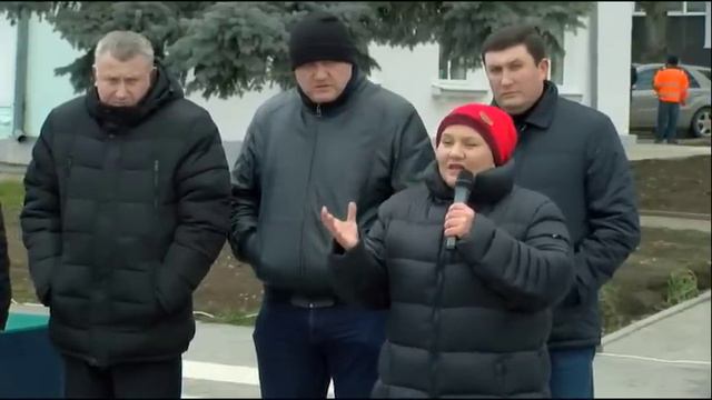 С такой политикой, через несколько лет в Молдове не останется людей. смотреть онлайн