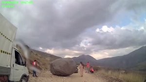 Самая сильная бабуля из уллуая
