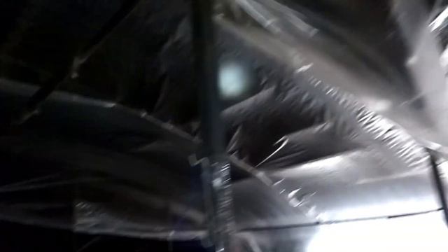 Утепление полиэтиленом. Дёшево. Разница в 17 градусов между улицей и под плёнкой. смотреть онлайн