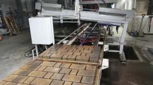 Система отмыва свежеотформованной продукции для создания фактурного слоя