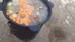 БАРАНИНА ПАЛЬЧИКИ ОБЛИЖЕШЬ. ШУЛЮМ ИЗ ЯГНЁНКА В КАЗАНЕ НА КОСТРЕ