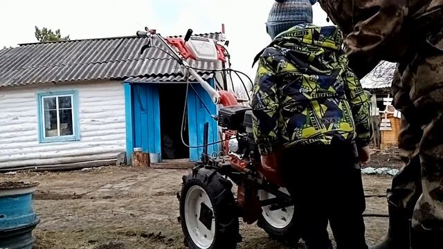 Начинаем огородные работы пашем под мелочь!