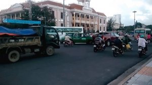 Движение во Вьетнаме. Нячанг. Как ездят вьетнамцы. Сумасшедшая езда.