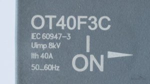 OT40F3С - Реверсивный рубильник 3-полюсный 40А (с ручкой) ABB (1SCA104913R1001)