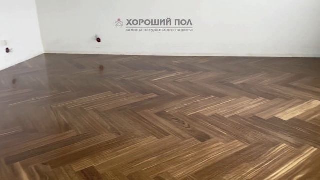 Паркет Английская ёлка в салонах ХОРОШИЙ ПОЛ. Производство марки РУССКИЙ ДУБ смотреть онлайн