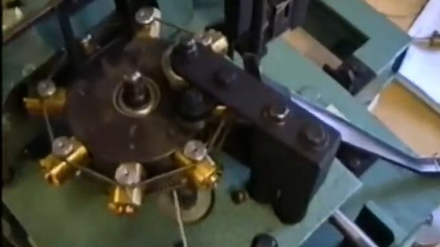 Часть станка для намотки бескаркасных катушек смотреть онлайн