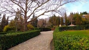 Воронцовский дворец. Крутое кафе. Станция. Парк.Алупка Крым 2022.mp4