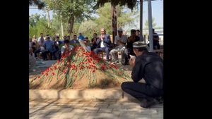 ШЕРАЛИ ЖЎРАЕВ ЎЛИМИГА ЎҒЛИ ШОХЖАХОН ЖЎРАЕВ ЧИДАЙ ОЛМАДИ. ОТАСИНИ ДУО ҚИЛИБ ЙИҒЛАДИ.