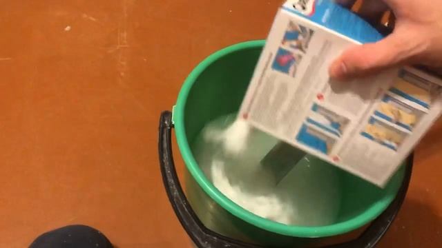 Как правильно развести обойный клей, спец Флизелин. Приятного просмотра))) смотреть онлайн