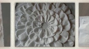 Диванные подушки своими руками. Красивые подушки с цветком