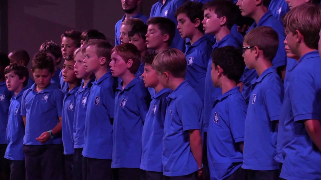 Хор мальчиков Les Petits Chanteurs à la Croix d'Azur de Bordeaux смотреть онлайн