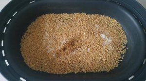 Пшеничная каша с куриными бедрами в пароварке