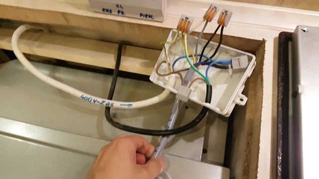 Jak podłączyć piekarnik elektryczny 230V do instalacji elektrycznej - montaż piekarnika, podłączeni смотреть онлайн