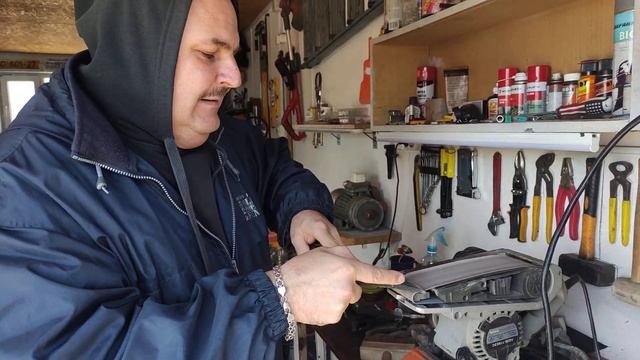 Как быстро и правильно заточить топор