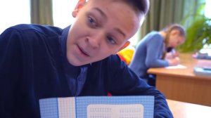 Танцуем на ПАРТАХ в Школе, Списываем Контрольную у Учителя