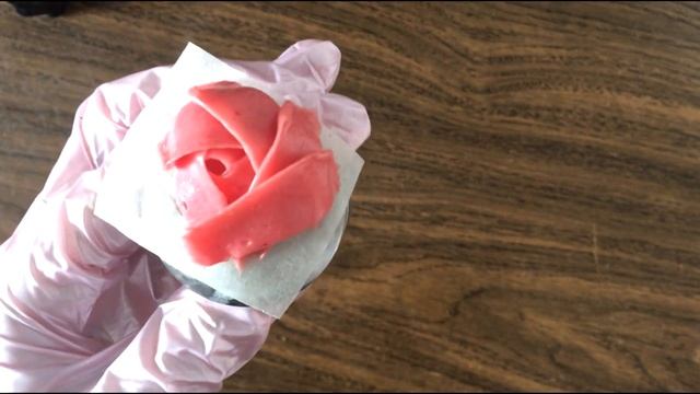 КАК СДЕЛАТЬ РОЗУ ИЗ КРЕМА. Насадка для розы | Сream rose