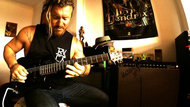 Snapdragon Traxe Noir solo, Prescription electronics Experience/ 1967 Fender Super reverb смотреть онлайн