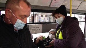 Антимасочники превращают общественный транспорт в поле для битвы