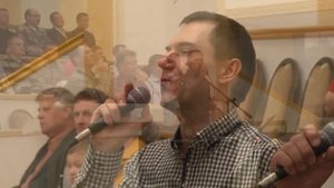 На далёком холме старый крест виден мне / Песня