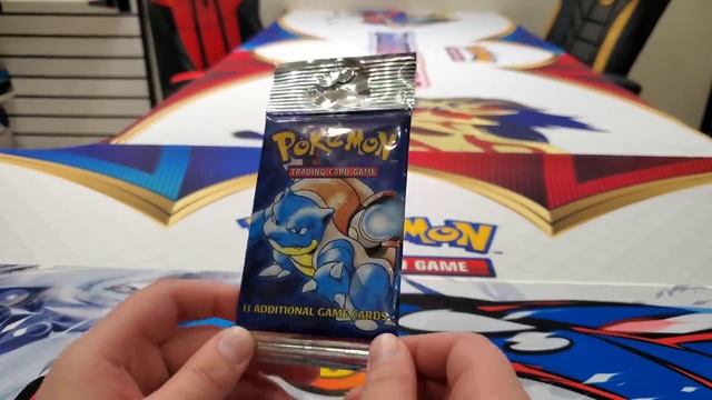 WE PULLED 2 CHARIZARDS IN 1 SINGLE BASE SET VINTAGE POKEMON CARDS BOOSTER PACK! Best Pack Ever! смотреть онлайн