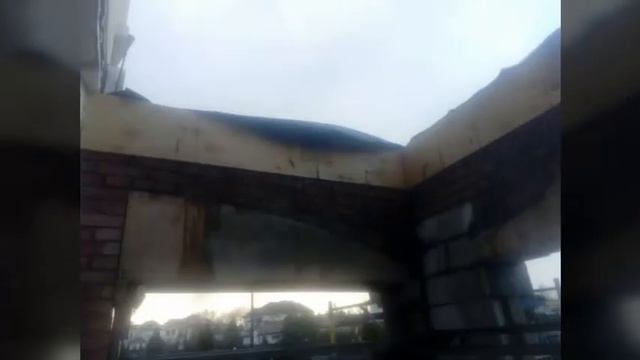 Крилцо, Арка из кирпича с зеркальной полу арки