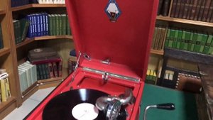 Патефон производства Госзавод Министерства Сельхозмашиностроения СССР