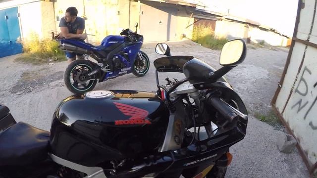 Обзор Honda CBR 400 RR NC 29 1990 Настоящий самурай. смотреть онлайн