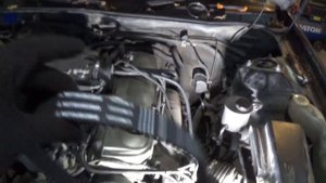 Nissan Laurel RB20 - Замена ремня ГРМ и обломчик ))