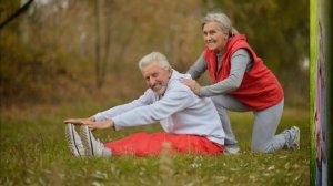 Поздравительная открытка ко Дню пожилых людей