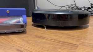 Dyson 360 Viz Nav Review & comparison to Roomba i7