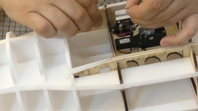 Ил-76 с размахом 2 метра / Часть 21 / ALNADO смотреть онлайн