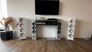 Victor (JVC) JA-S22, Technics SL-1200 MK3, KEF Q950. Sheila B Devotion - Spacer.