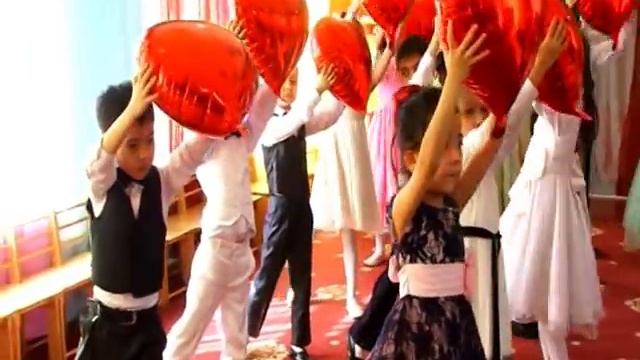 Танец "Мамино сердце"-2. Видео Sirin