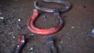 Процесс производства декоративных подков. Художественная ковка.