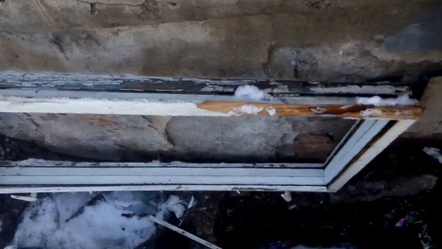 15.03.2019г.Пугачёвский Тракт,70.Провал на отмостке. смотреть онлайн