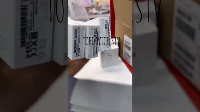 Блок быстрой зарядки 20W Type C смотреть онлайн