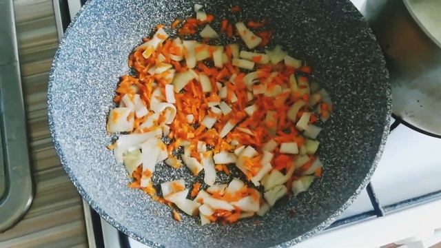 Очень вкусно! ? КАК ПРИГОТОВИТЬ РИС В СКОВОРОДЕ ? / домашний влог ? / показываю кошку ?